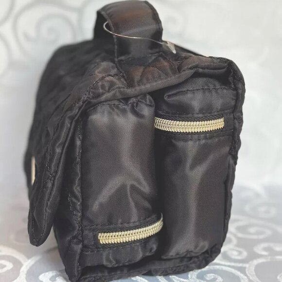 NWT Victoria's Secret Black Quilted Cosmetics Makeup Travel Bag rm 4 everything! - Picture 4 of 7
